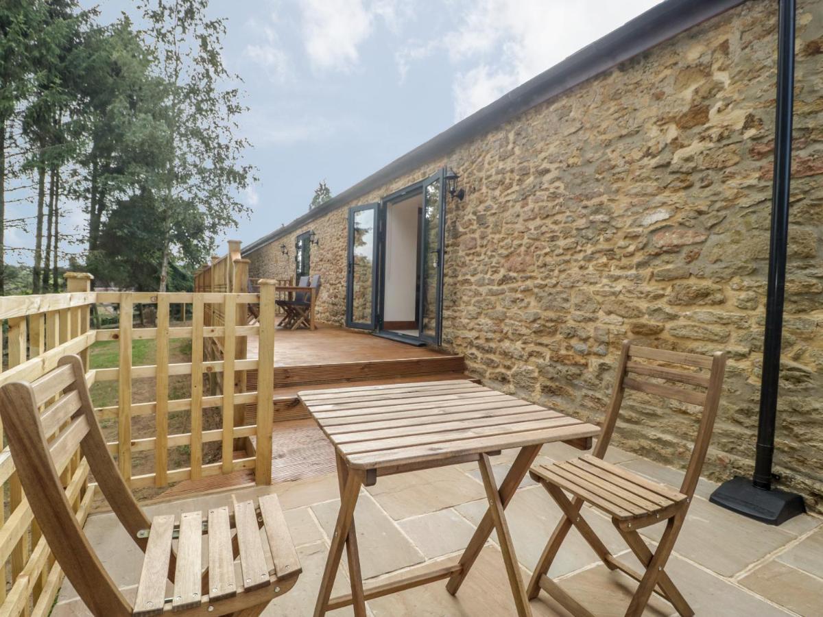 The Milking Barn Villa Yeovil Exteriör bild